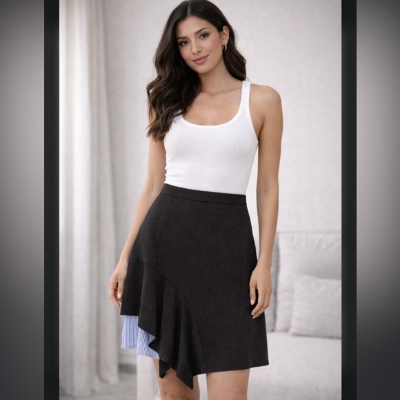 Dresses & Skirts - Anthropology Elevenses Asymmetrical Skirt Size 8
Fully lined Side zipper